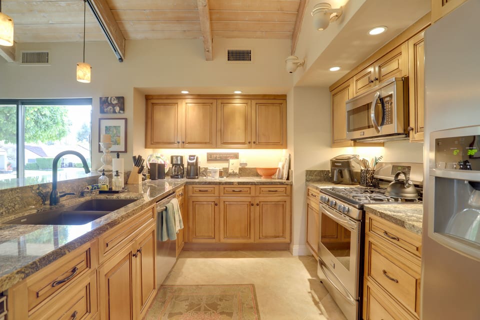 Kitchen | Dishwasher | Drip & Keurig Coffee Makers