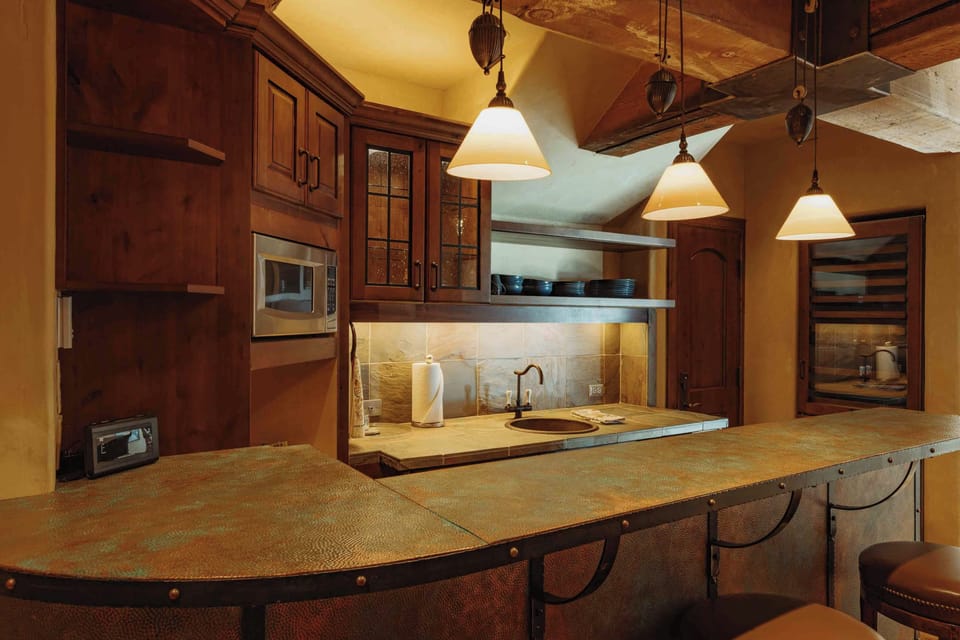 Wet Bar - Winter
