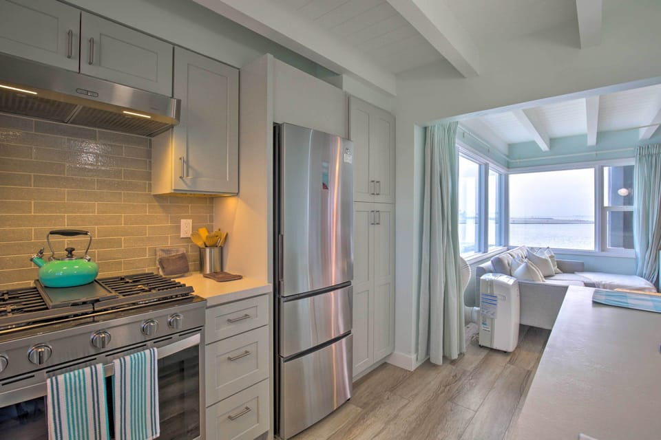 Fully Equipped Kitchen | Cooking Basics | Complimentary Spices