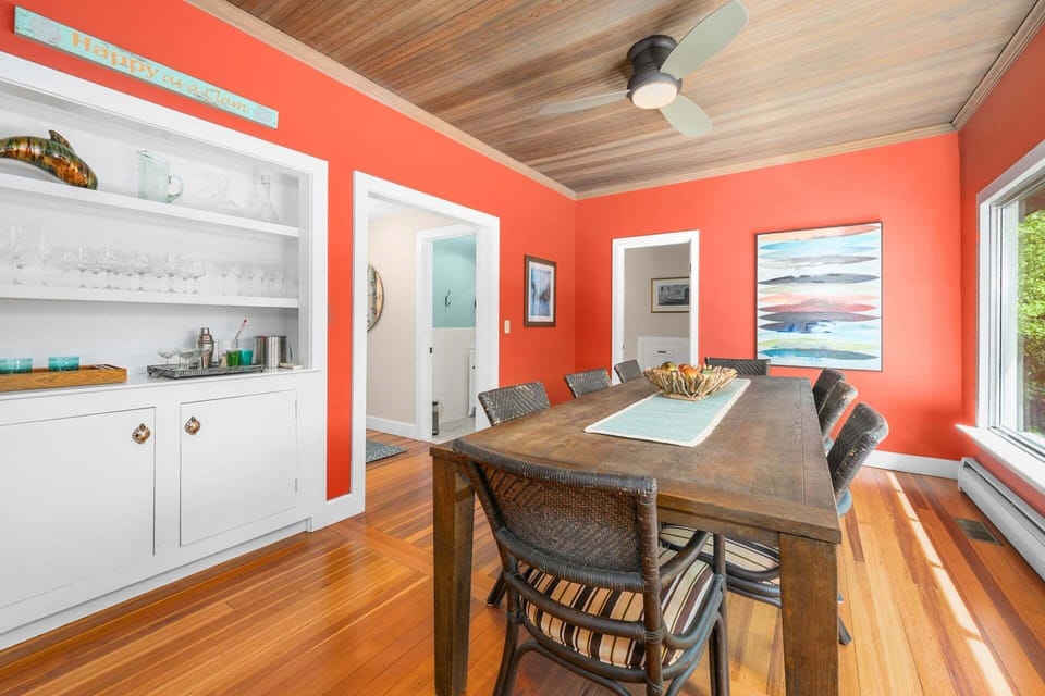 Dining area with seating for 8