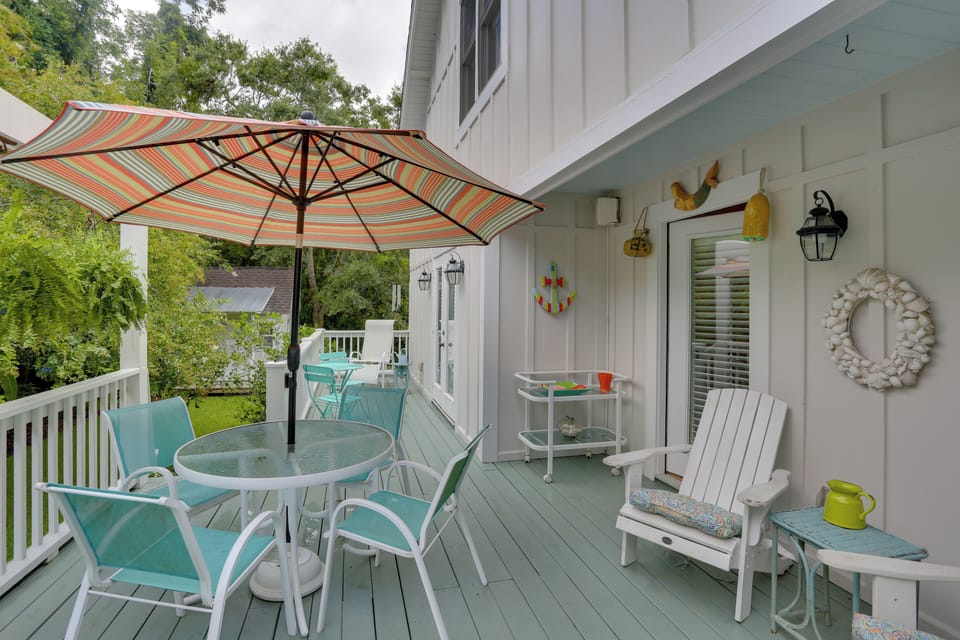 Furnished Deck