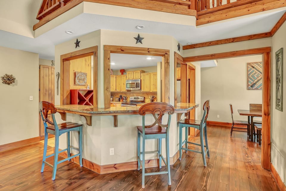 Bar seating around the kitchen