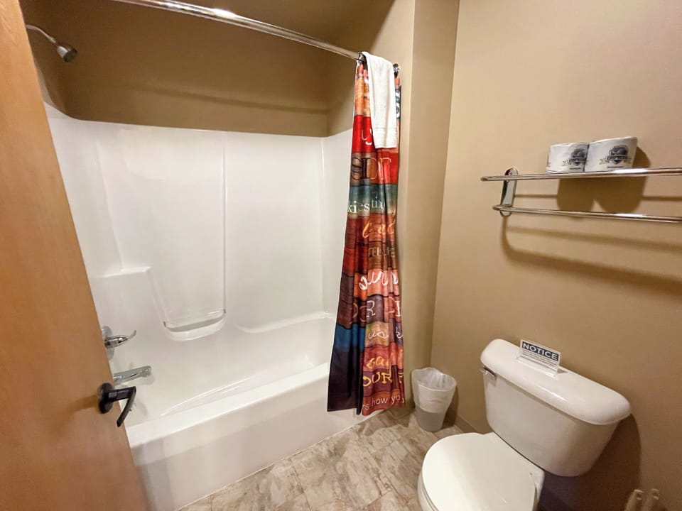 Bathroom with Shower/Tub Combo