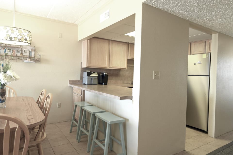 DINING-AREA