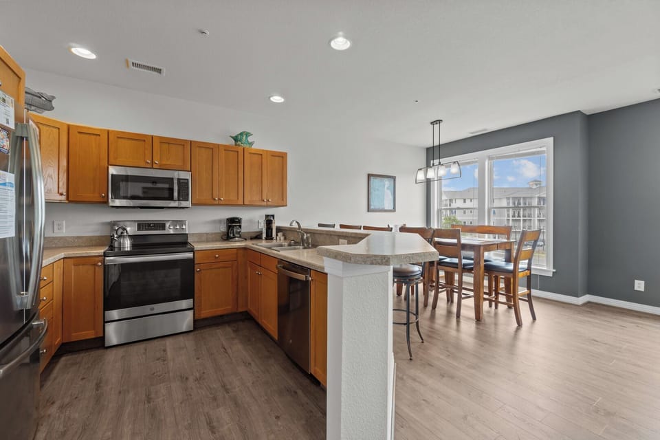 Kitchen with Bar Stool Seating
