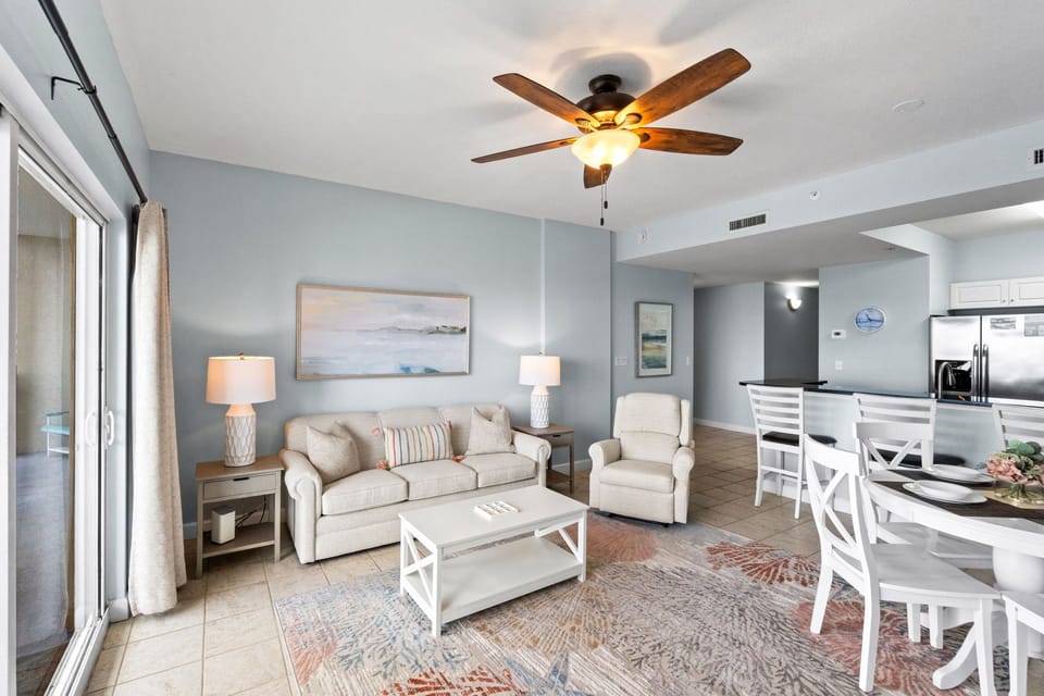 Living Room - Relax on the comfy sofa and enjoy the spectacular views of the Gulf of Mexico! The views from the 6th floor are unbeatable.