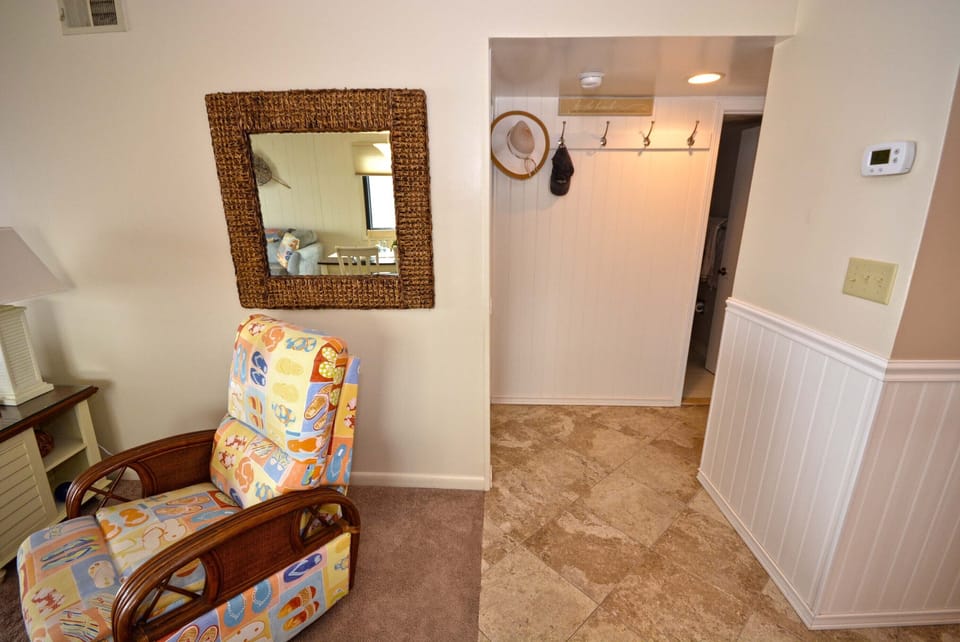 Ocean Hideaway 201 Living Area