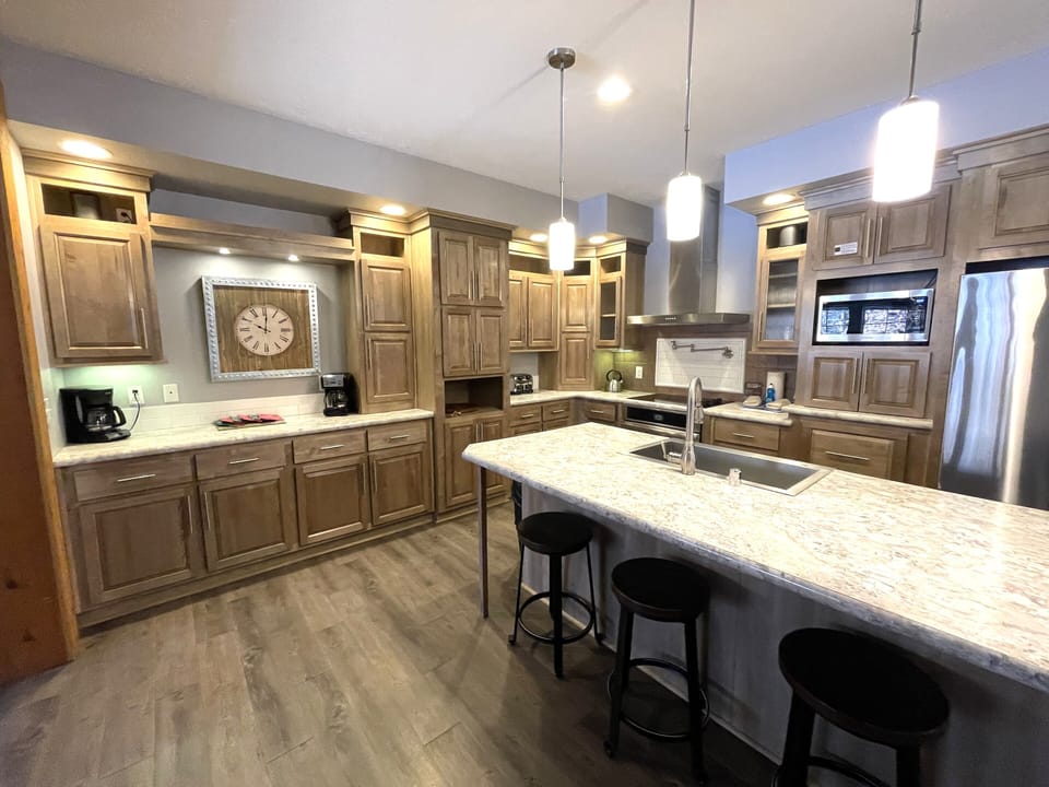 Fully Equipped Kitchen 1