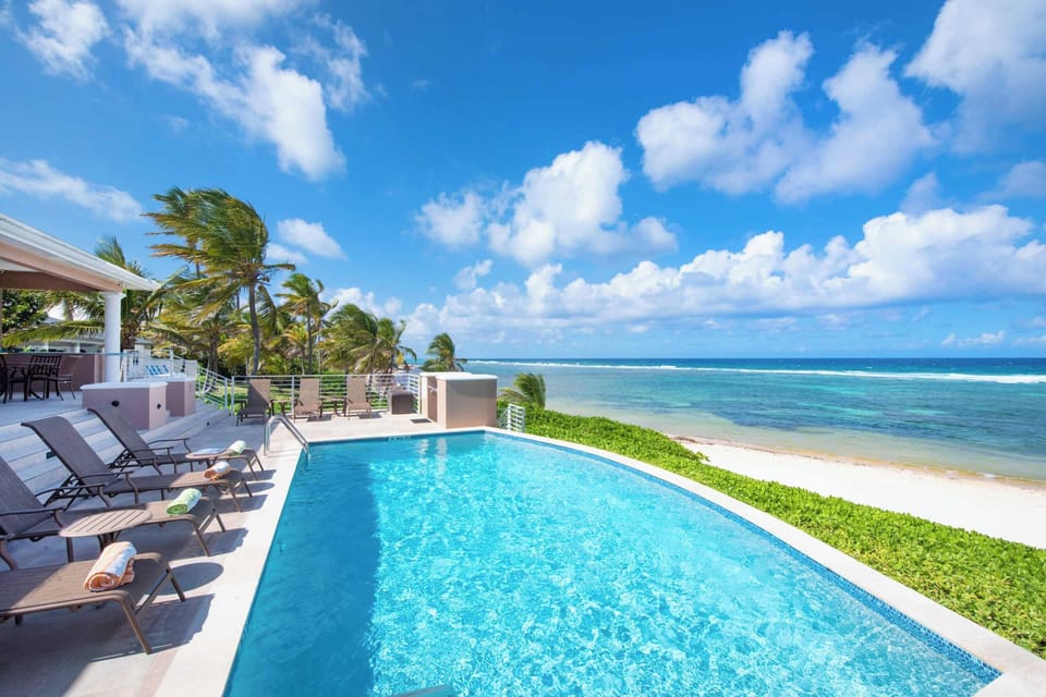 The large, oceanfront freshwater pool is elevated, allowing guests to soak in the wonderful ocean views while they swim.