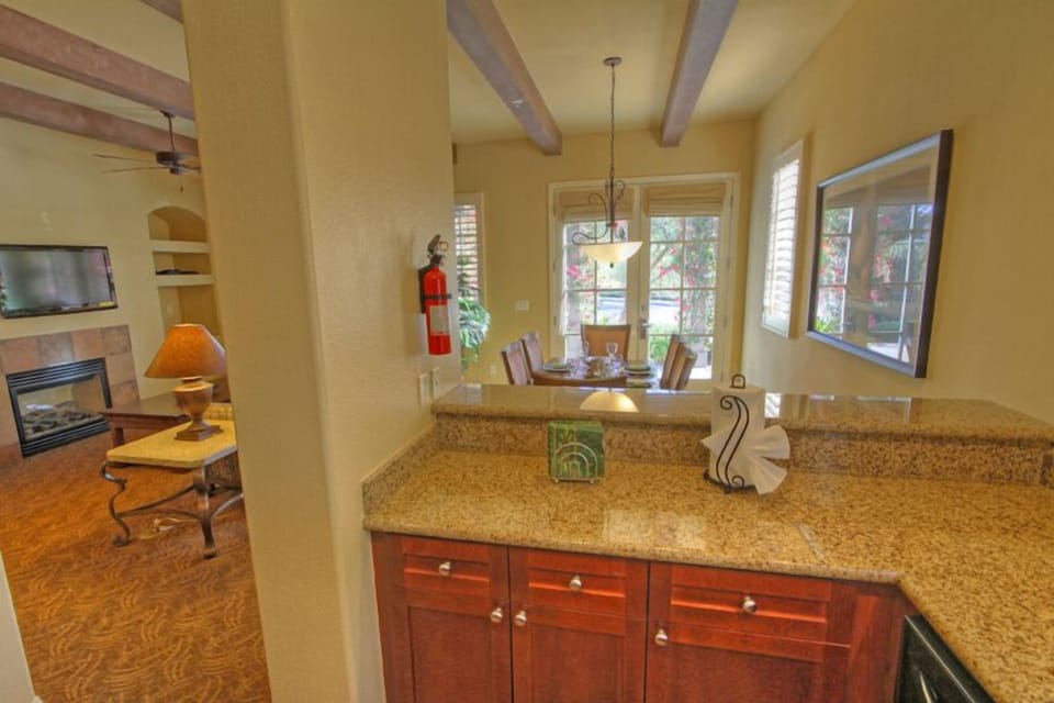 Kitchen Bar