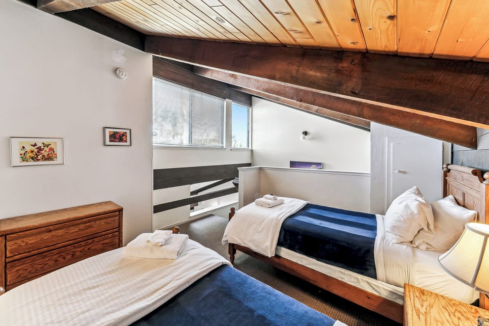 More view of the 2 single beds in the loft for kids of all ages.