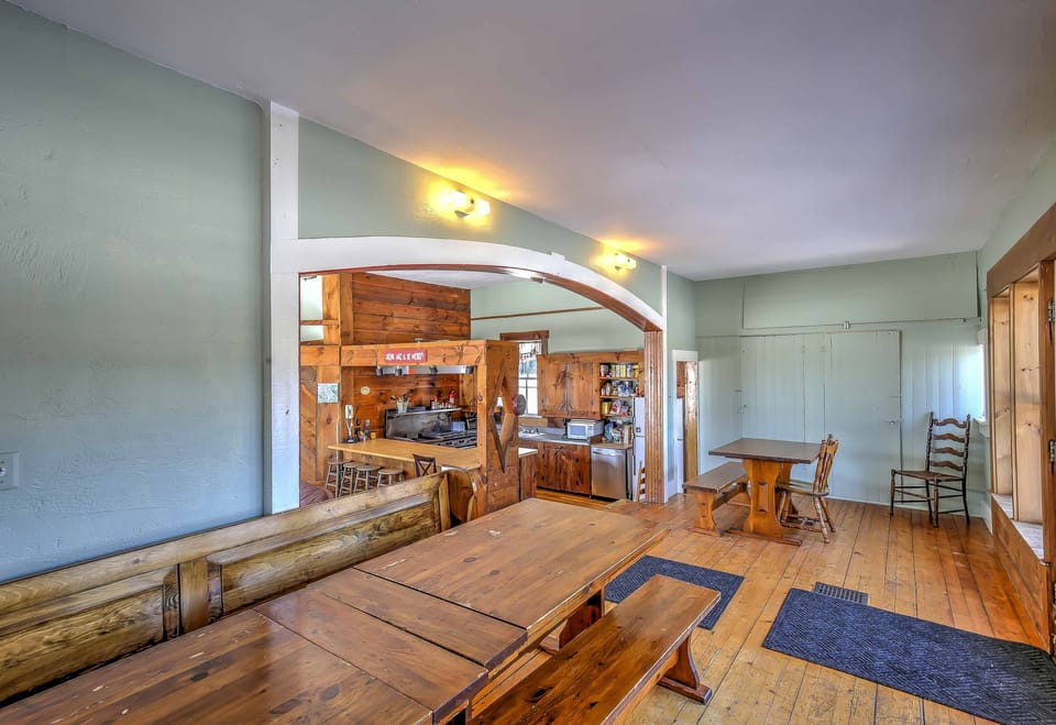 Dining Area | Main Floor