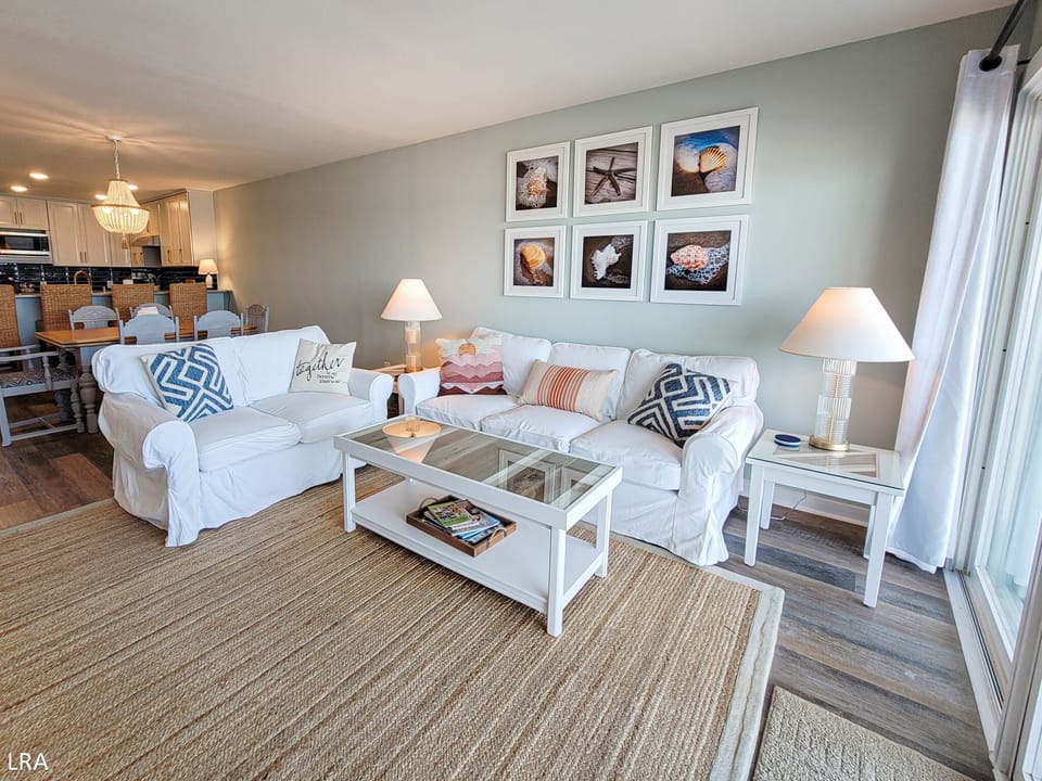 Living Room-07