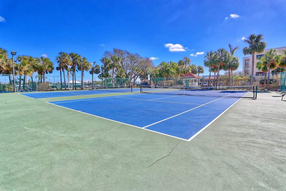 Tennis/Pickleball Courts On Site