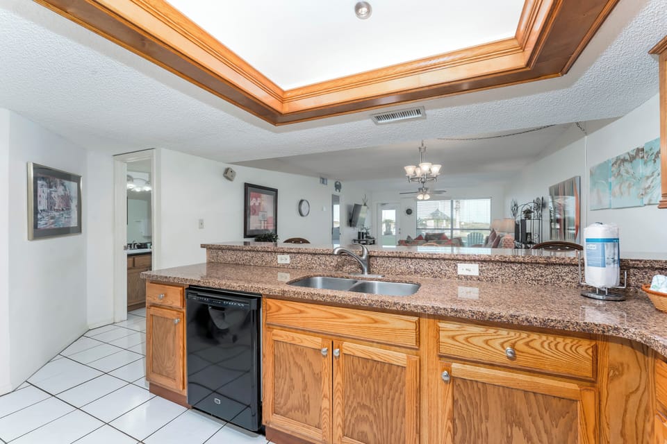 Counter space? Check! Full-size appliances? Check! A view? Check!