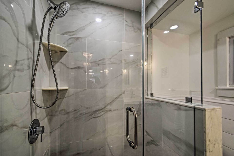 Full Bathroom | Walk-In Shower