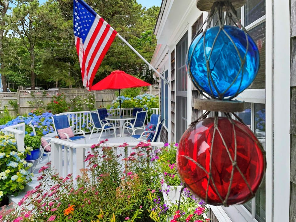 Enjoy time with family and friends while relaxing in the multiple indoor and outdoor gathering spaces - 58 Longs Lane Chatham Cape Cod New England Vacation Rentals