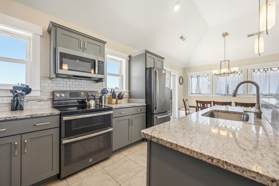 Third Level Full Kitchen
