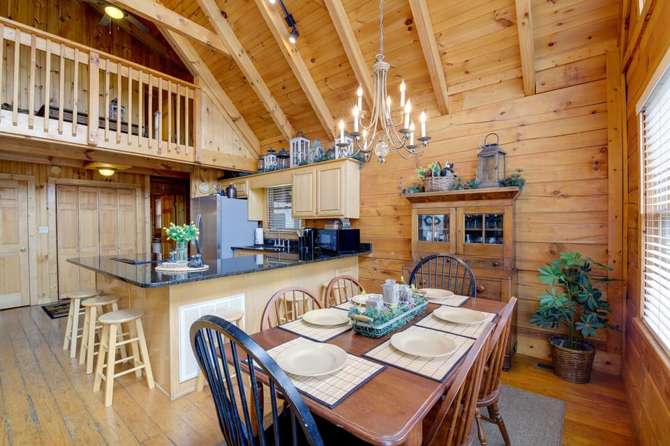 Dining Space | Dishware/Flatware