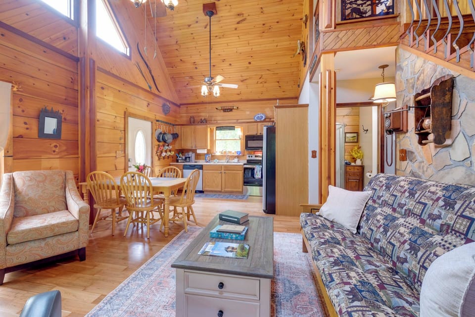 Great Room | 1st Floor | DVD Player