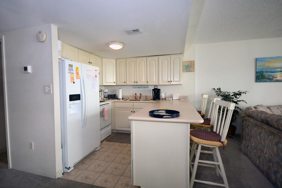 Irene 1806 Kitchen Area