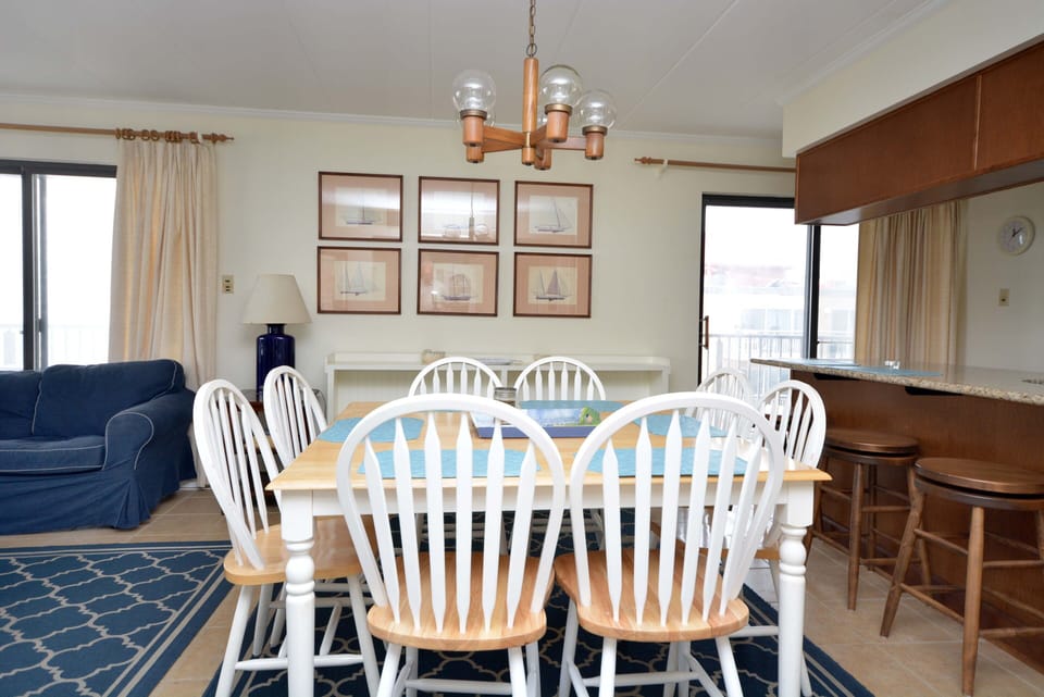 DINING-AREA