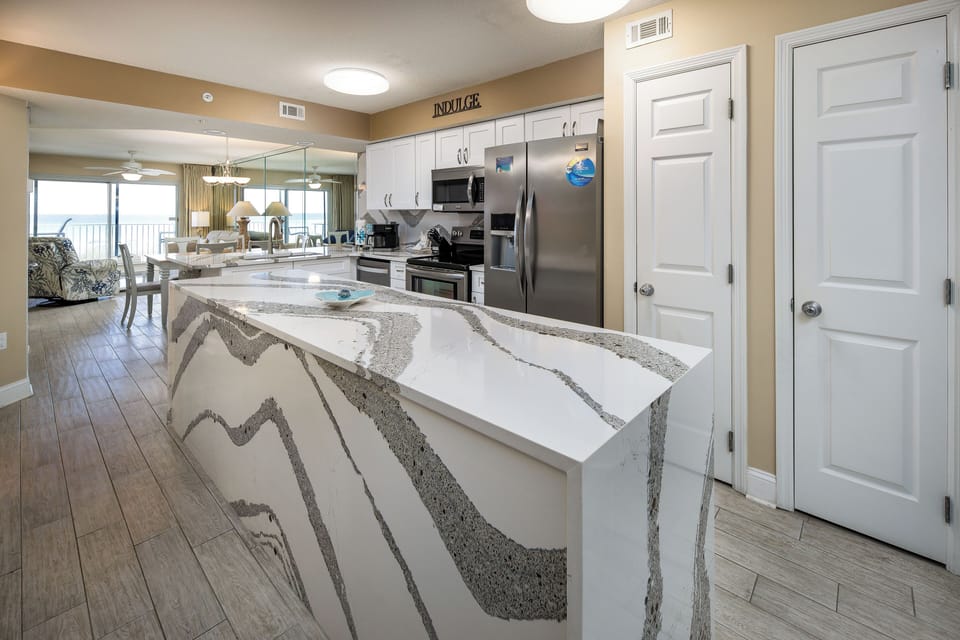Kitchen - Everything you need to prepare that memorable meal is right here for you.