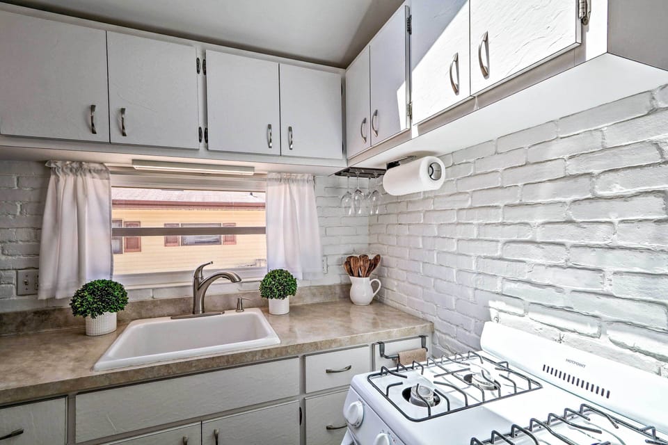 Well-Equipped Kitchen