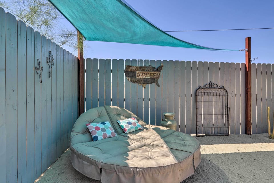Backyard | Lounge Seating