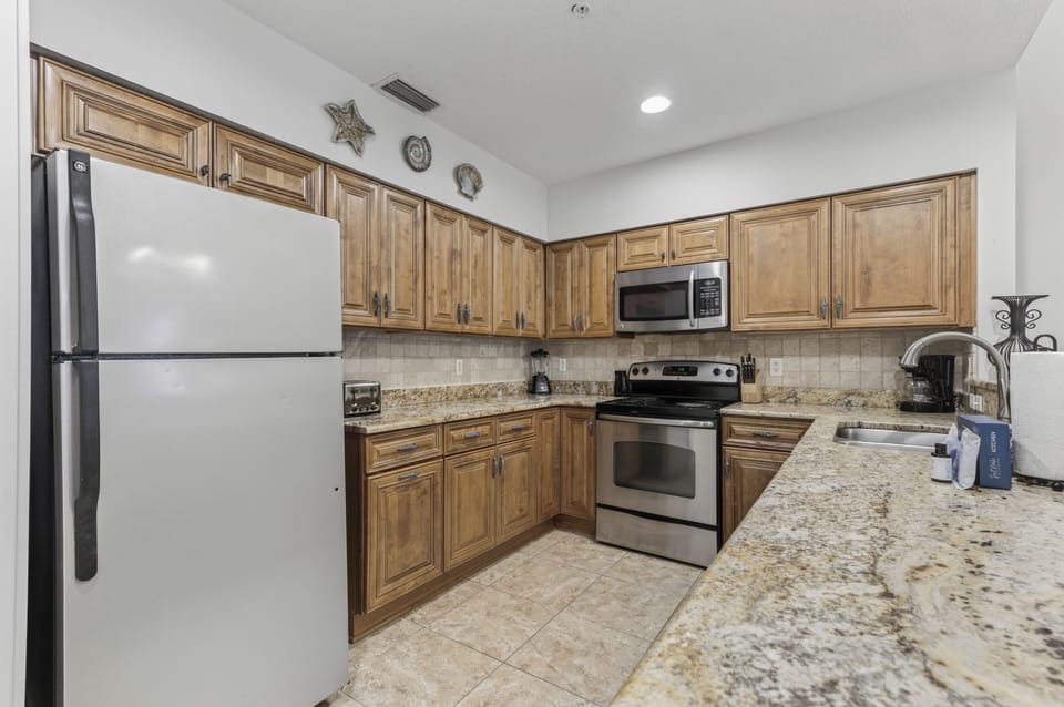 016-Kitchen - A