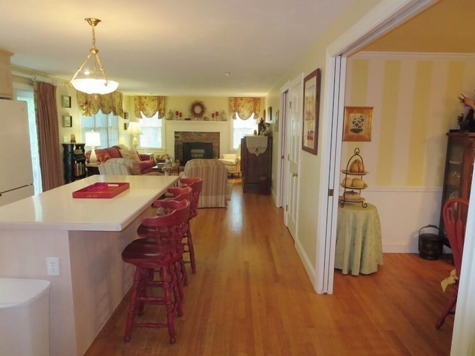 Open living concept- 29 Ginger Plum Lane Harwich Port Cape Cod - New England Vacation Rentals