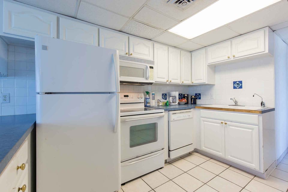 The kitchen is equipped with everything you might need to prepare delicious meals.