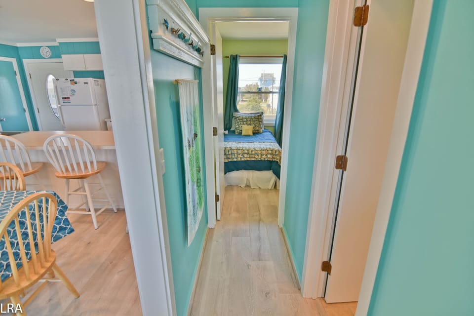 Hallway_0043