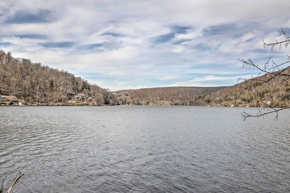 Lake Waramaug