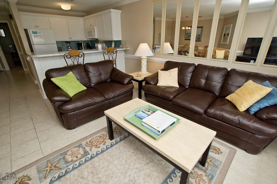 Living Room - 622