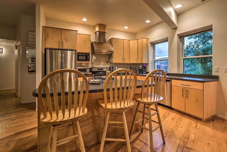 Kitchen | Fully Equipped