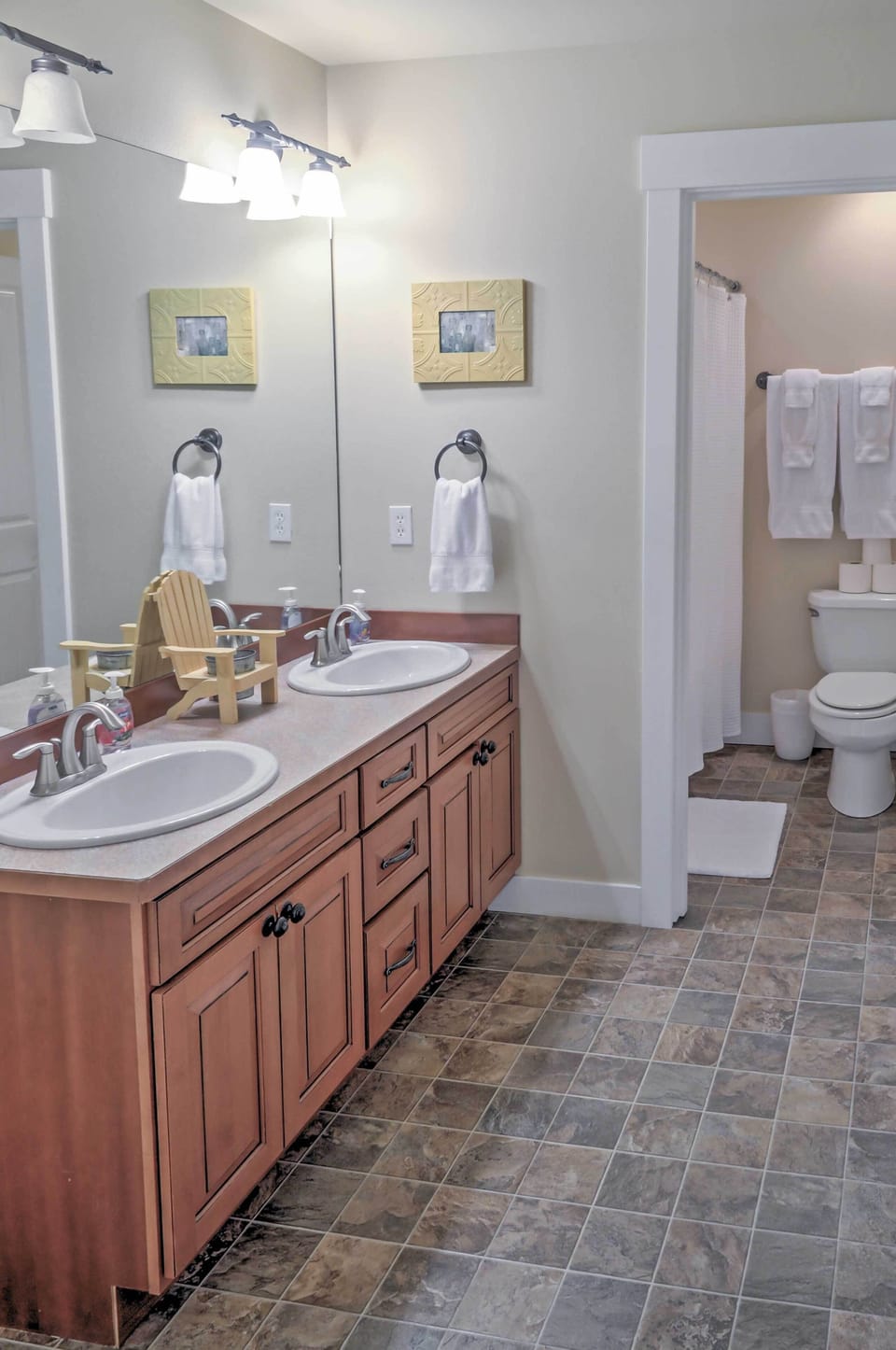 En-Suite Bathroom