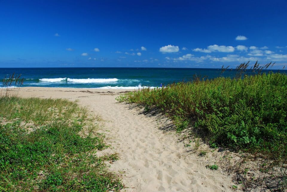 Admirals View III Beach Walkway