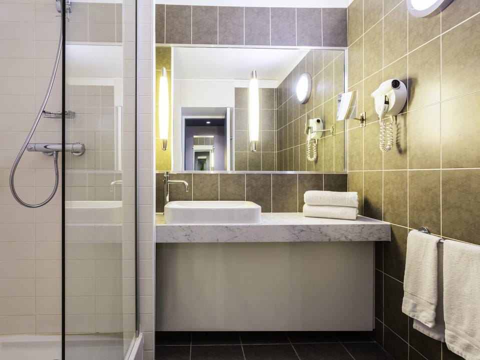 In-room safe, desk, blackout drapes, soundproofing