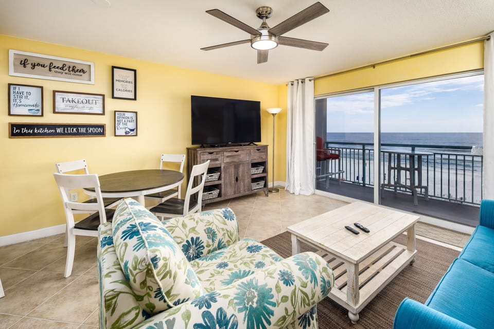 Living and dining area view - A gorgeous view can be seen from the living area or the dining area