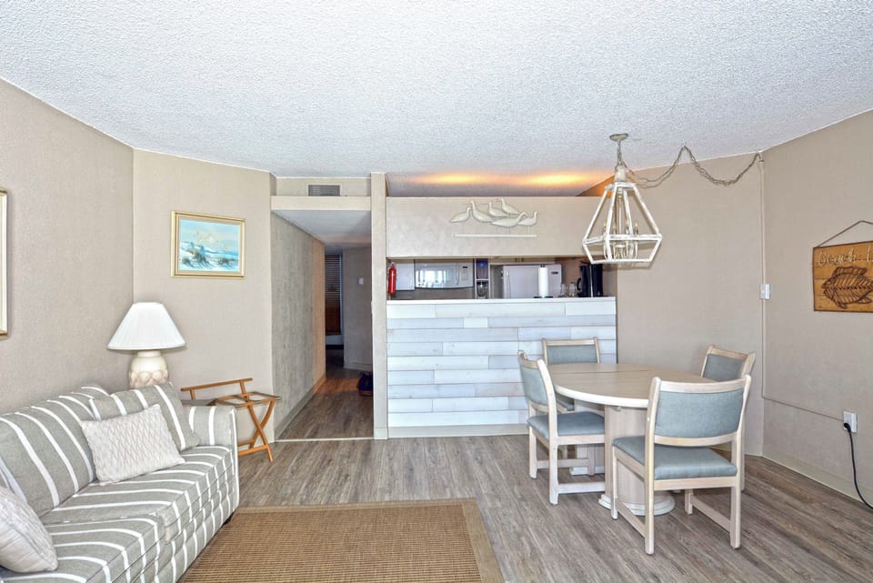 LIVING-AREA