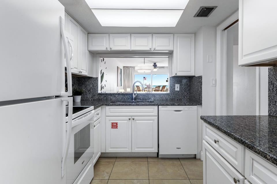 Perfect space to prepare homemade meals!