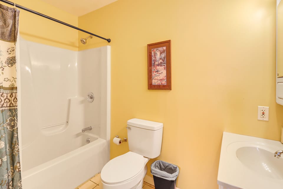 Full Bathroom