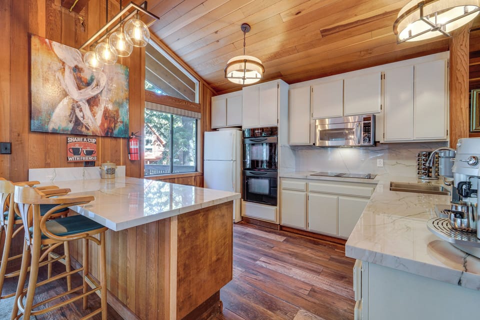 Kitchen | 2nd Floor | Cooking Basics & Spices | Crockpot