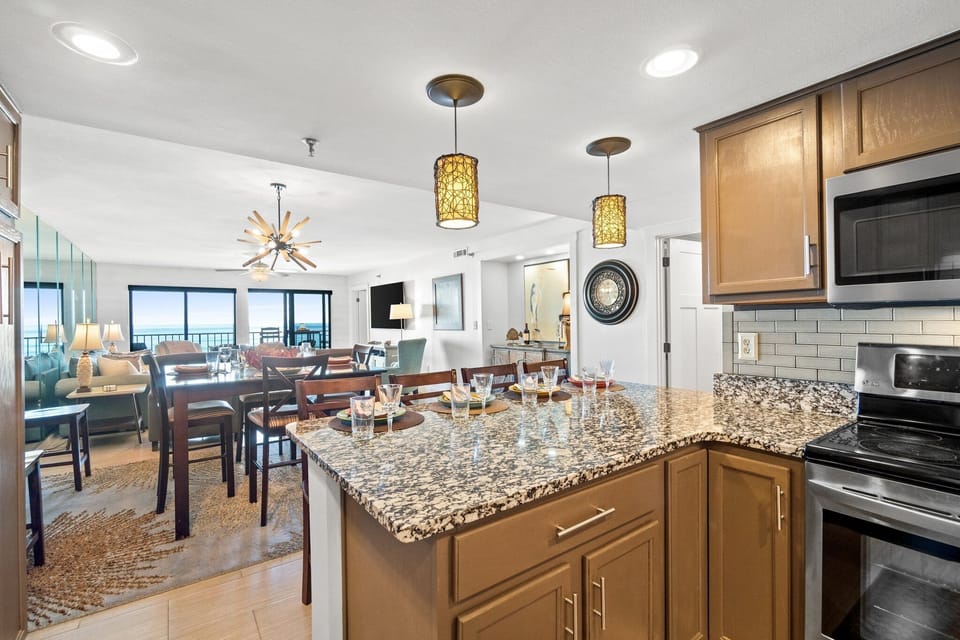 The Breakfast Bar - Enjoy family time in the OPEN kitchen, customized and upgraded for all your family needs!