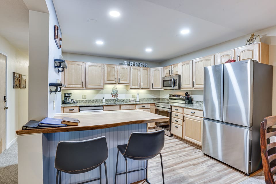 Kitchen | Drip Coffee Maker | Toaster