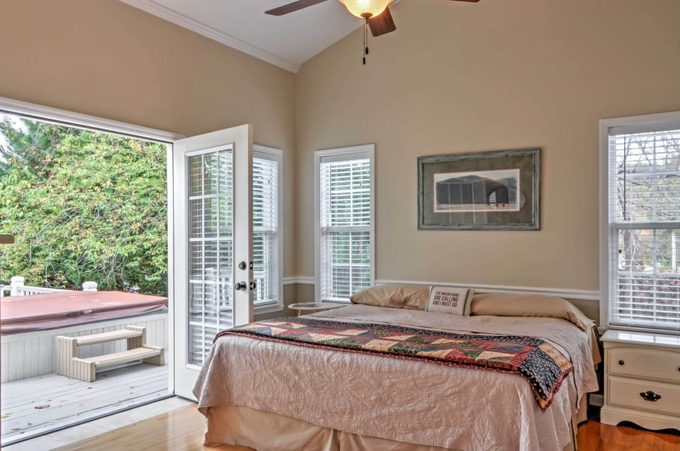 Bedroom 1 | King Bed | Linens Provided | Deck Access