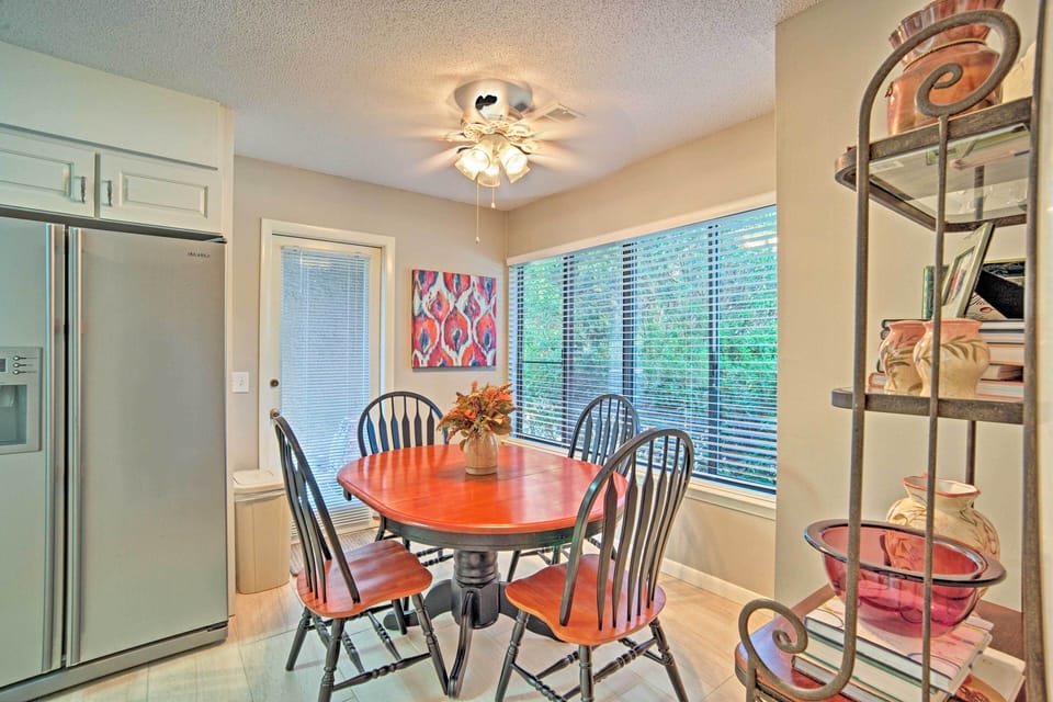 Breakfast Nook
