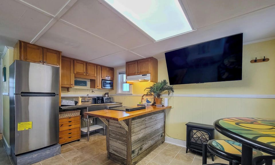 1005-B 1st St (The Roost [Int Ext Breezeway]) - watermarked-9