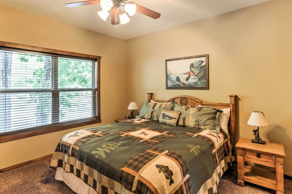 Bedroom 5 | King Bed